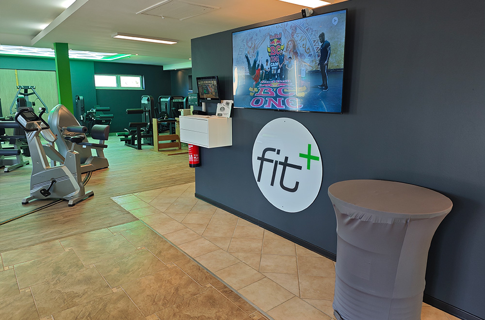 Fitnessstudio_Neukloster_Eingangsbereich